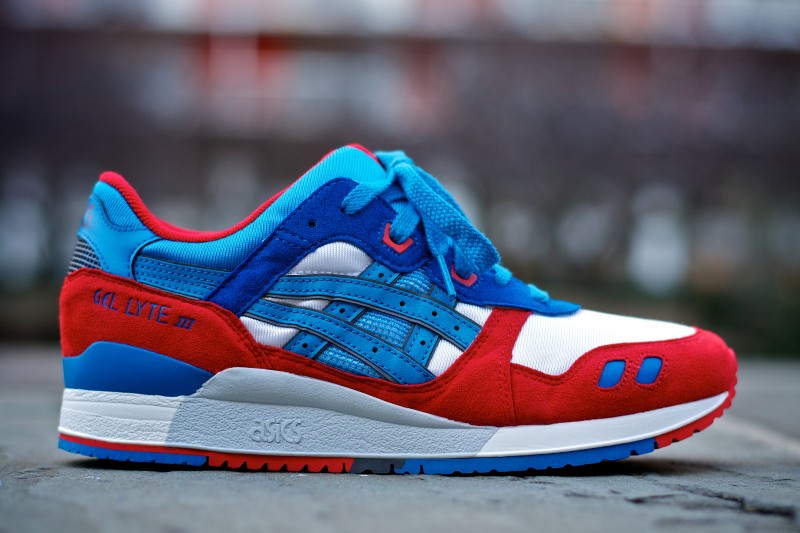asics blue and red